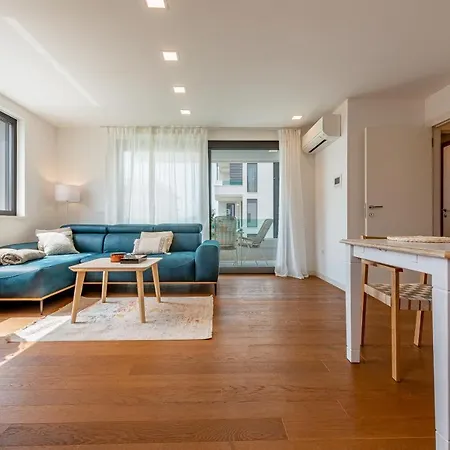 Luxury Near The Beach 